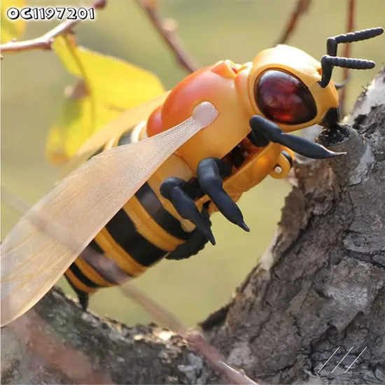 Wholesale Sensing Function Electronic Insects Flying Bee Remote Control Toys for Children with Light