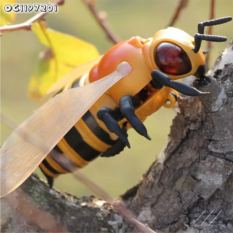 Wholesale Sensing Function Electronic Insects Flying Bee Remote Control Toys for Children with Light
