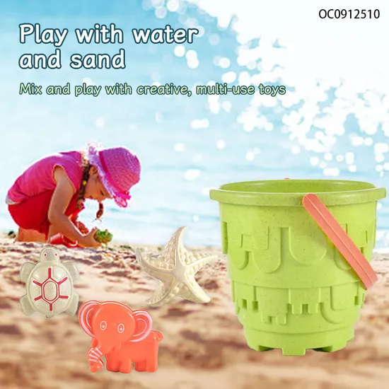 Wholesale Plastic Sand Tool Play Set Summer Sand Beach Toys with Animals