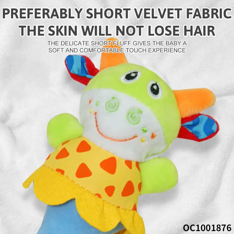 Cute Cow Design Easy Grasping Toys Soothing Soft Plush Baby Educational Hand Rattles Toys with Soft Toy Animal Head Design