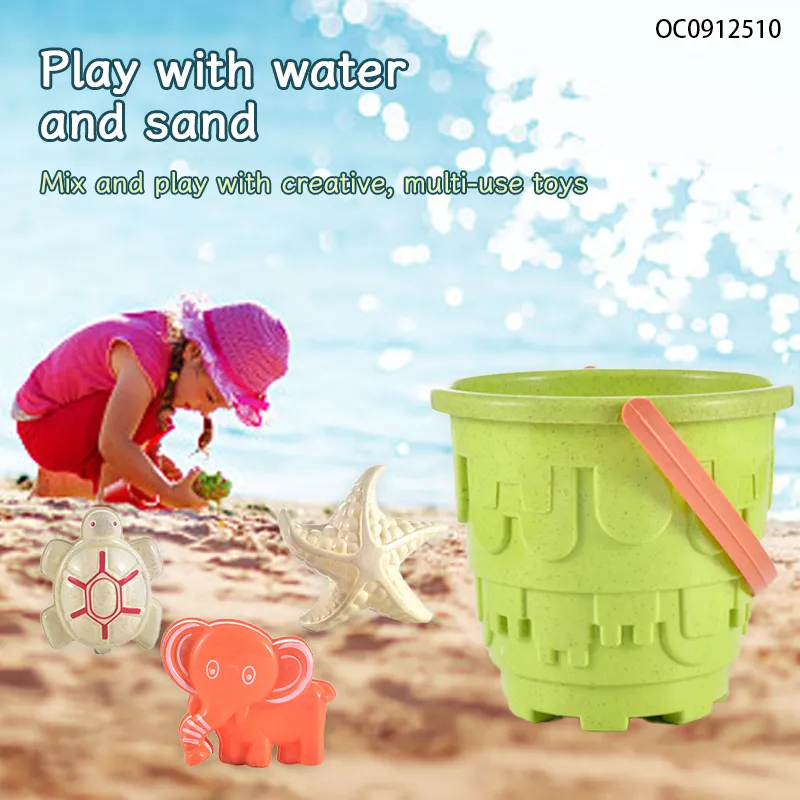 Wholesale Plastic Sand Tool Play Set Summer Sand Beach Toys with Animals
